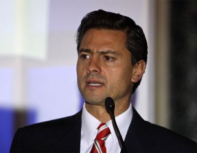 Peña Nieto "ensaya su inglés" en conferencia magistral