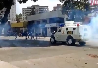 Gobierno de Maduro ataca ojos de manifestantes. VIDEO