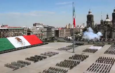 Desfile militar congregó a miles en la CDMX. VIDEO