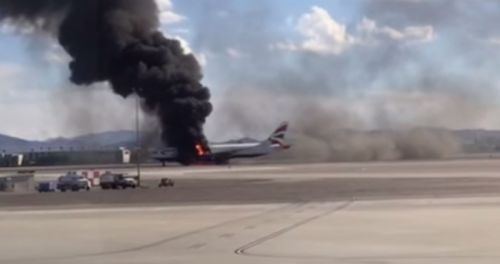 Avión se incendia en aeropuerto de Las Vegas; hay dos heridos
