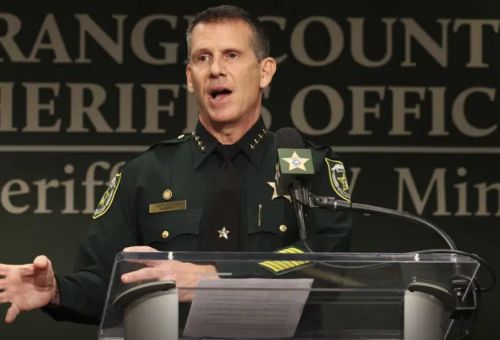 Más cargos contra sospechoso de tiroteos en Florida
